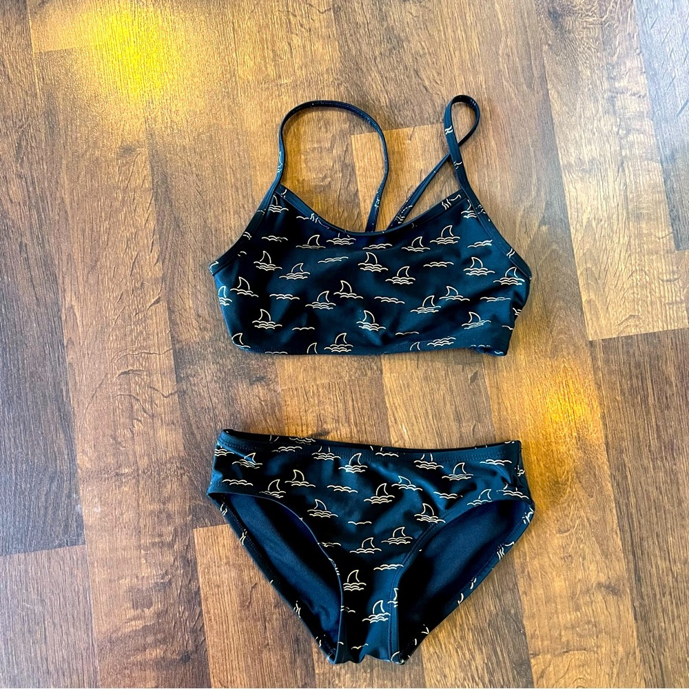 Large youth Old Navy swim suit